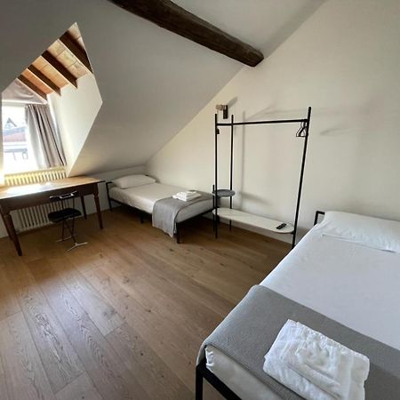 Design Apartment In The Heart Of Bolzano Exteriör bild