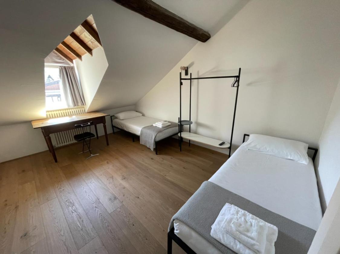 Design Apartment In The Heart Of Bolzano Exteriör bild